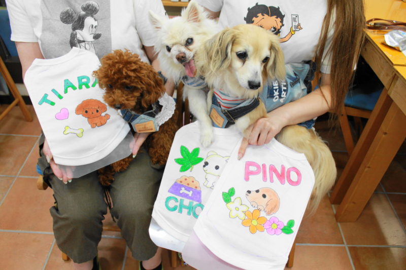 愛犬たちの手描きワンコTシャツ