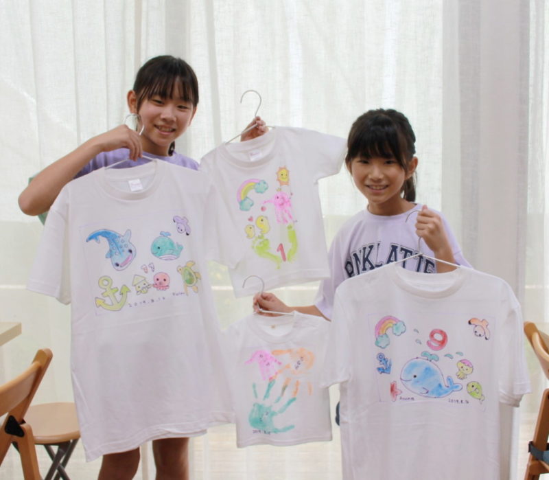 子供たちが作った手描きTシャツたち